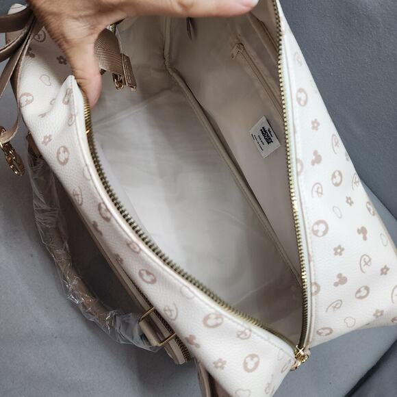 PRIMARK Disney Mickey Mouse Weekender Overnight Travel Bag - New With Tag - Picture 11 of 14